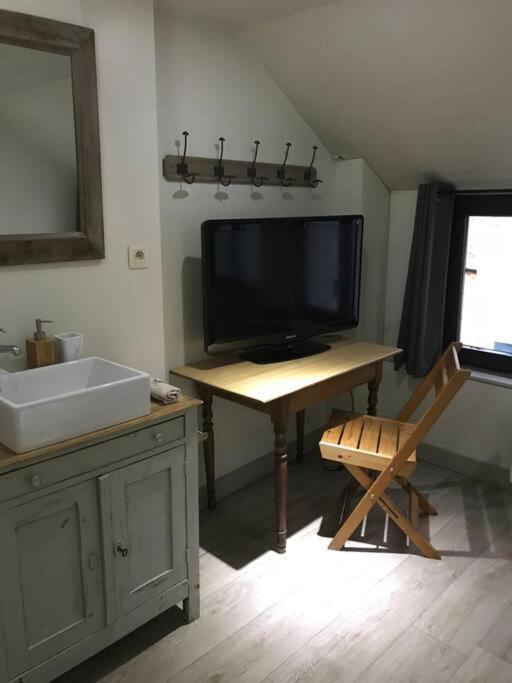 Petite Maison Liegeoise «La Cabane De Liege» Buitenkant foto